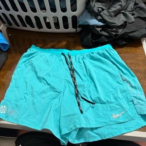 Nike running shorts 5 inch